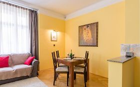 In Heart Of Prague - 2Br 2Ba Elegant Downtown Apt
