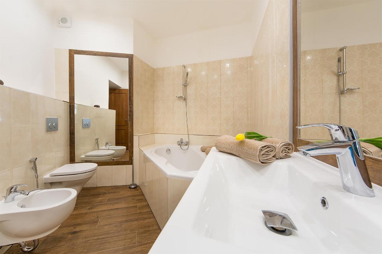 In Heart Of Prague - 2Br 2Ba Elegant Downtown Apt Praga Esterno foto