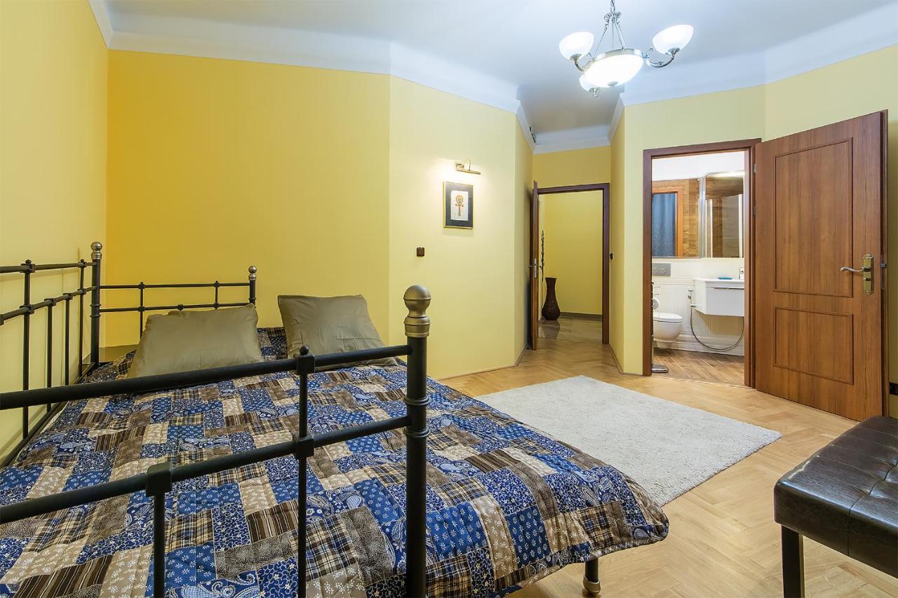 In Heart Of Prague - 2Br 2Ba Elegant Downtown Apt Praga Esterno foto