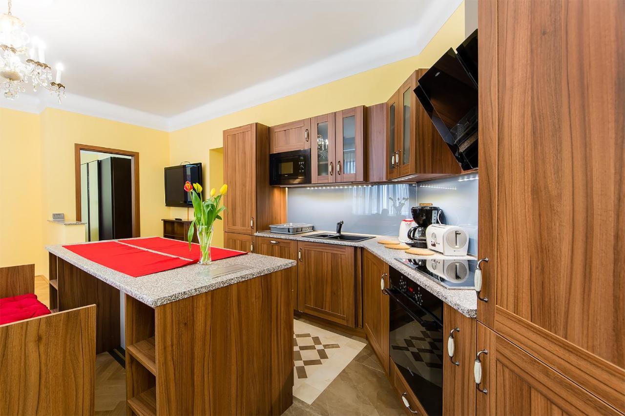 In Heart Of Prague - 2Br 2Ba Elegant Downtown Apt Praga Esterno foto